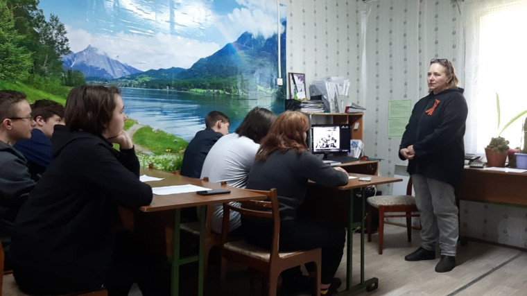 Классная встреча " В сердцах и книгах память о войне".